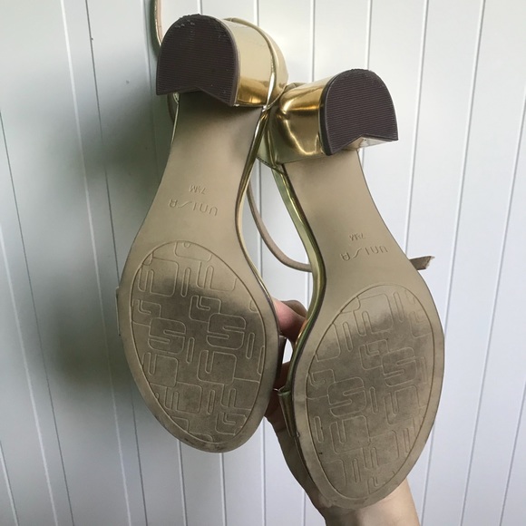 Brand New Gold High Heels - Picture 2 of 5